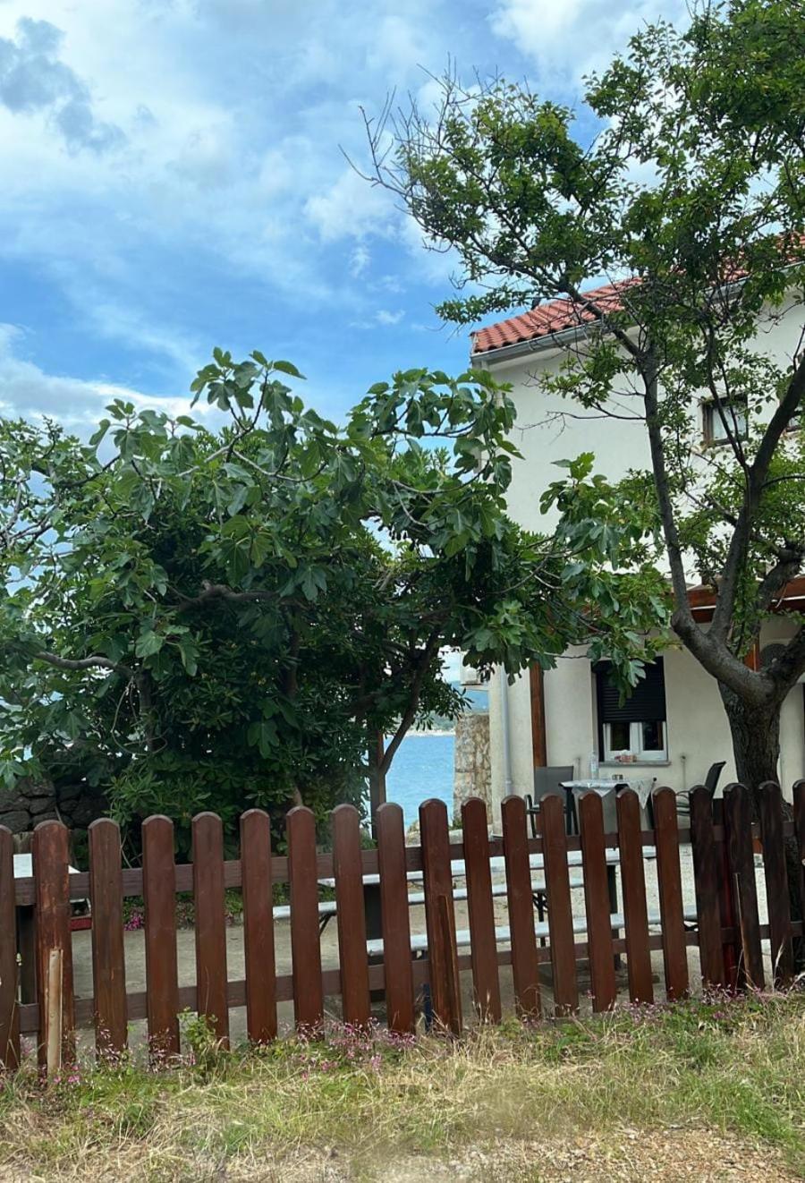 Apartman Gaga And Nia Krk Town